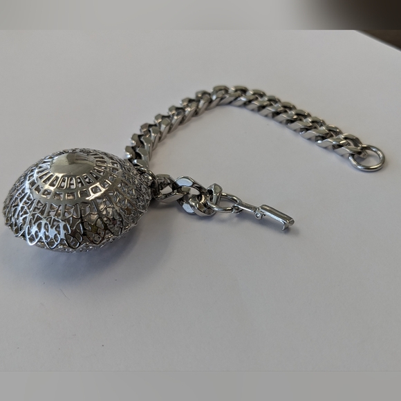 EVC CROWN TRIFARI SILVER TONE BRACELET - Picture 3 of 14